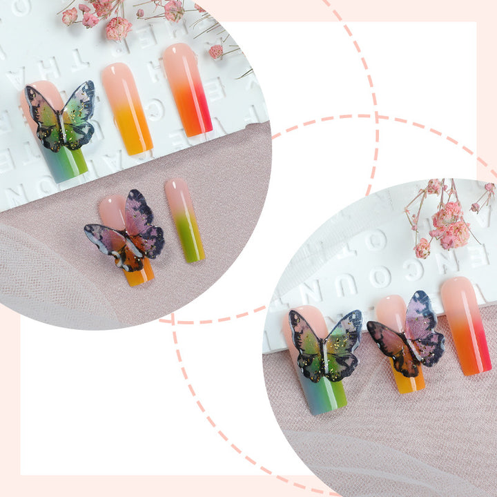 Künstlerisches Press-On Nagelset mit Schmetterlings- und Farbverlauf-Design Karnz