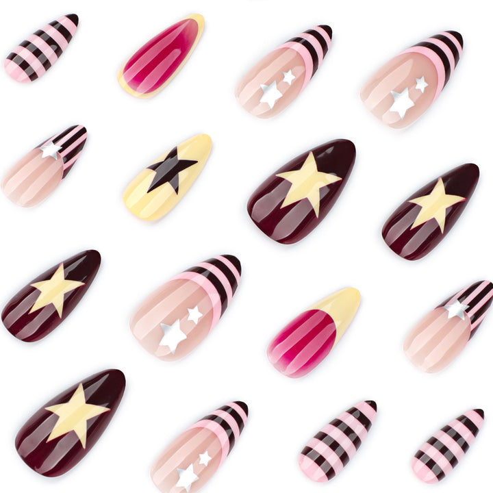Kreative Nagelkunst mit Sternen-Design Karnz