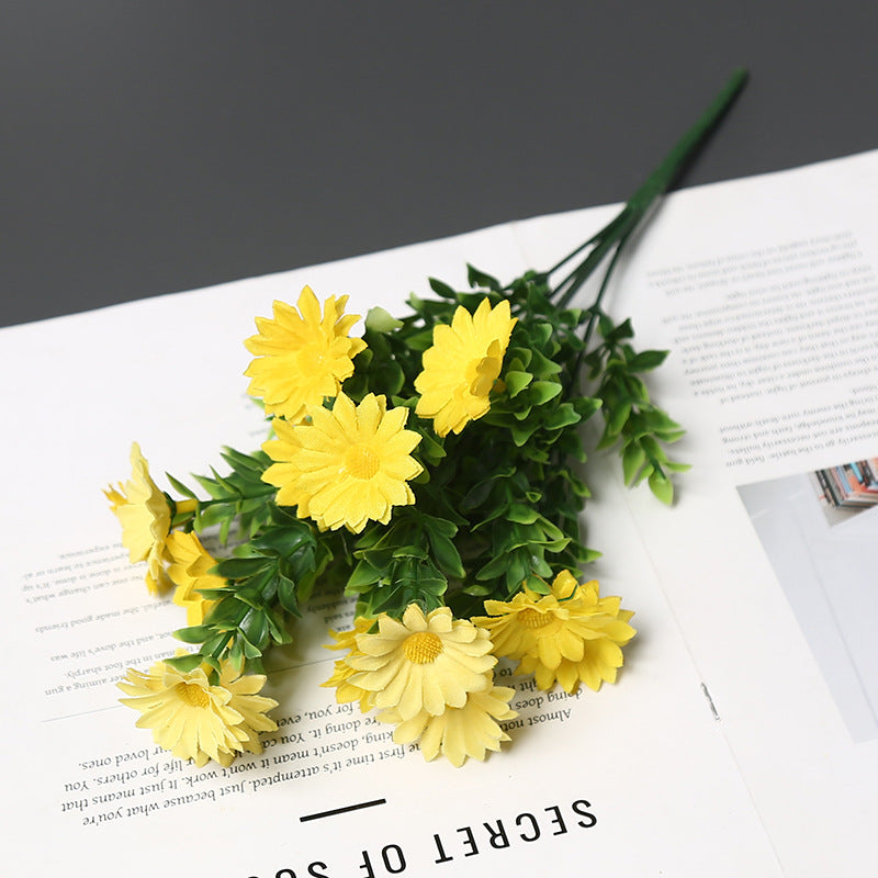 Lebendige Künstliche Blumenstiel Anordnung