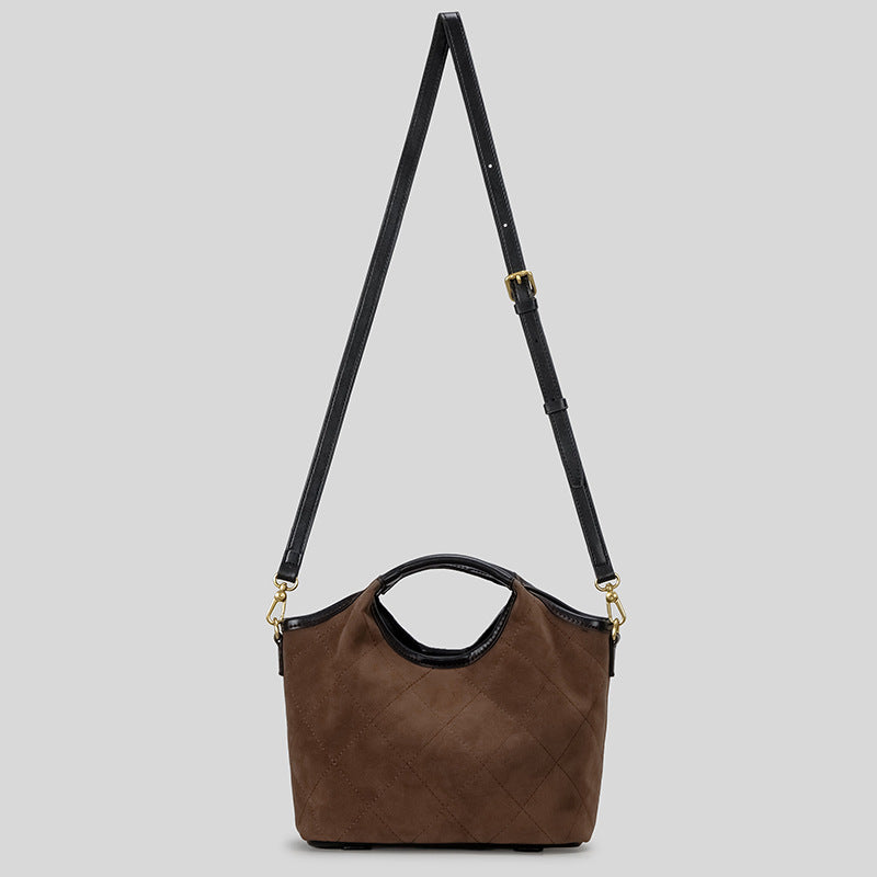 Gepolsterte Wildleder-Handtasche