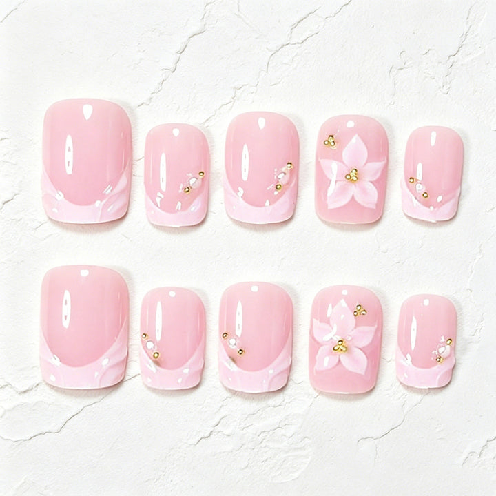 Florale Akzent Press-On Nagelkunst Set Karnz