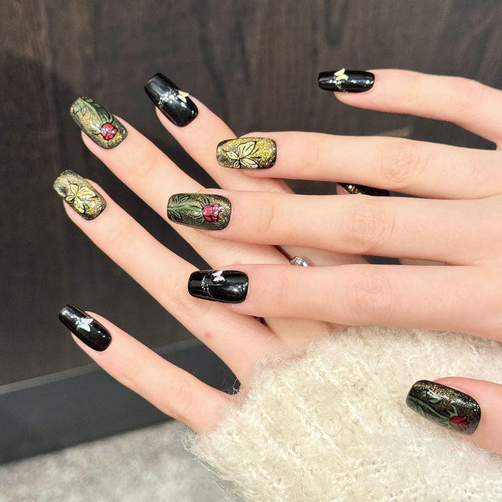 Künstlerisches Floral Press-On Nagel Set mit Glitzerakzenten
