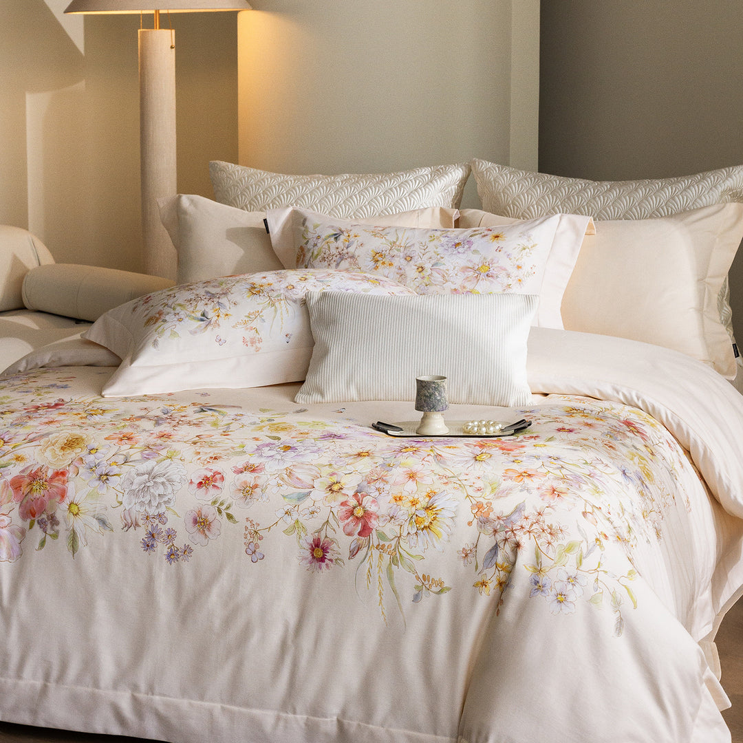Florales Baumwollsatin-Bettbezug-Set mit zartem Aquarellblumenprint und luxuriösem Softfinish