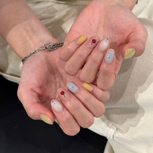 Kunstnagel Design mit Fröhlichem Obstmotiv Karnz