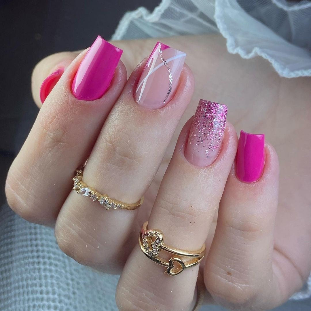 Glamouröses Nageldesign Karnz