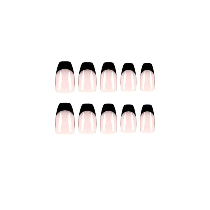 Künstliche Nagelspitzen mit Hochglanz-Schwarz Karnz