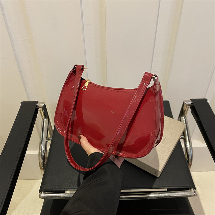 Chic Lackleder Schultertasche Karnz