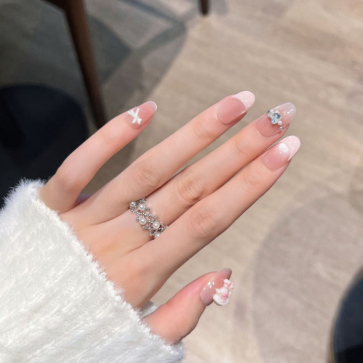 Elegantes Floral Verziertes Press-On Nagelset Karnz