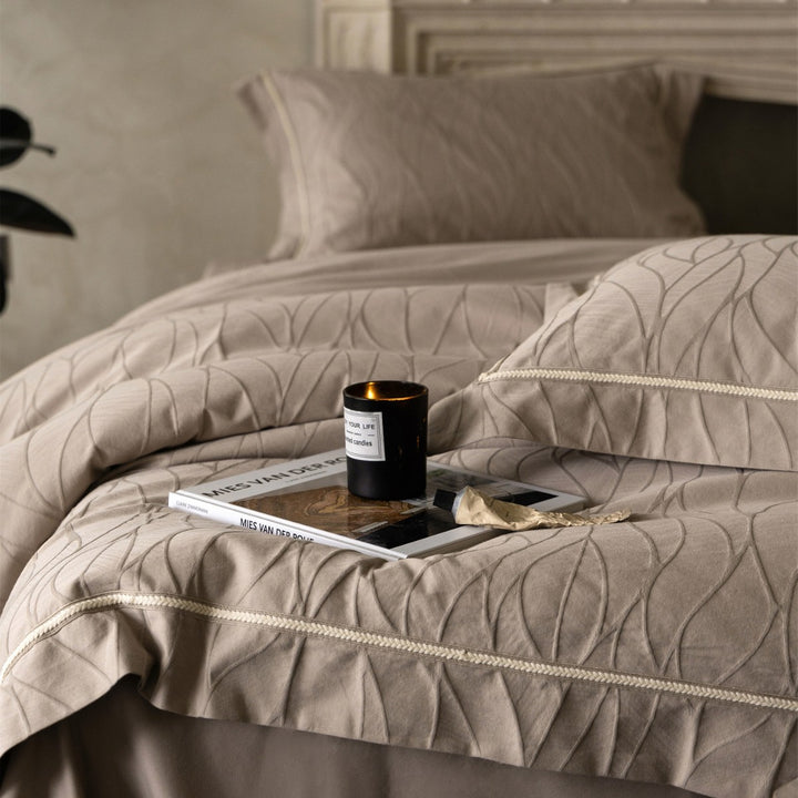 Wellenstrukturierte Jacquard Bettwäsche Set mit Paspelbesatz