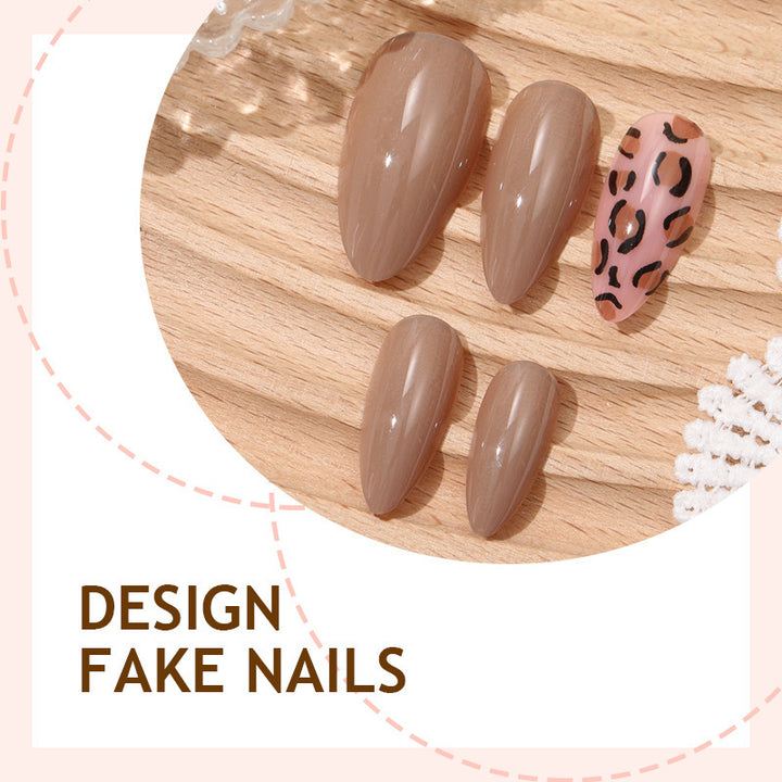 Kunstnagelset mit modernem Leopardendesign Karnz