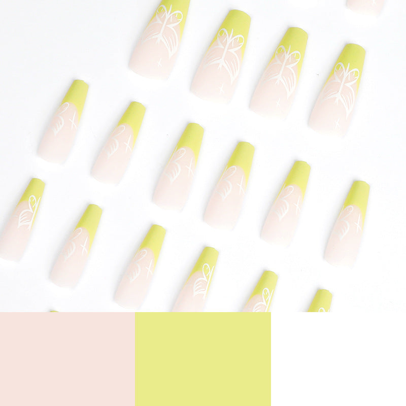 Künstliche Nagelkunst im floralen Design Karnz