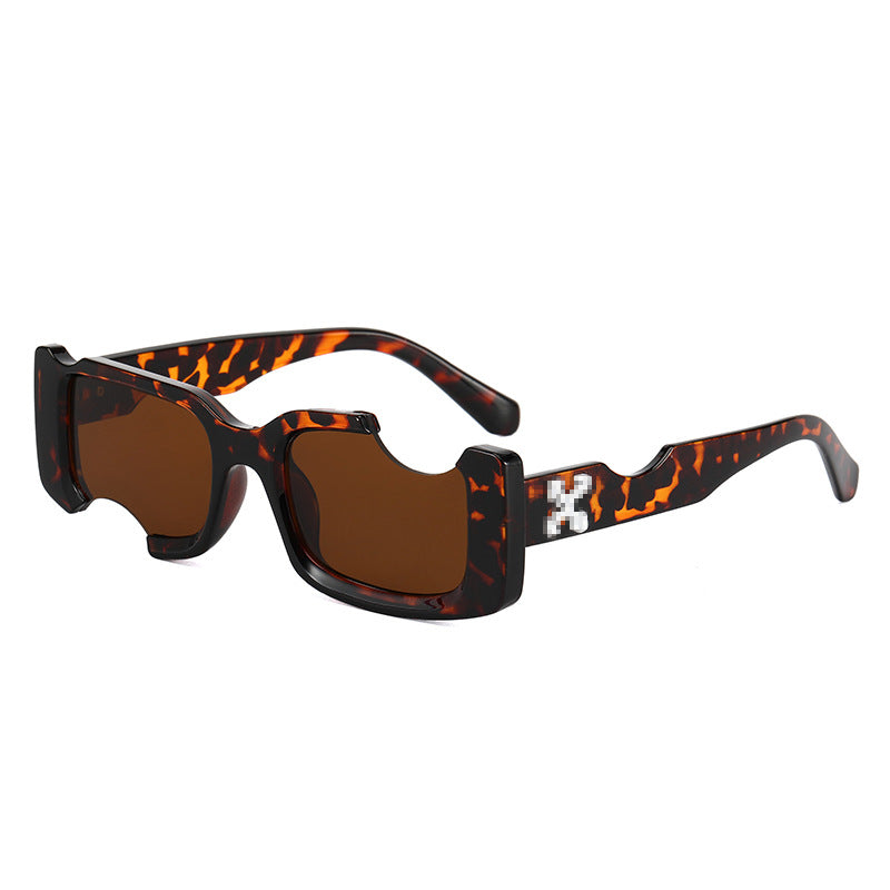 Damen exklusive modische Sonnenbrille mit futuristischem Design Karnz