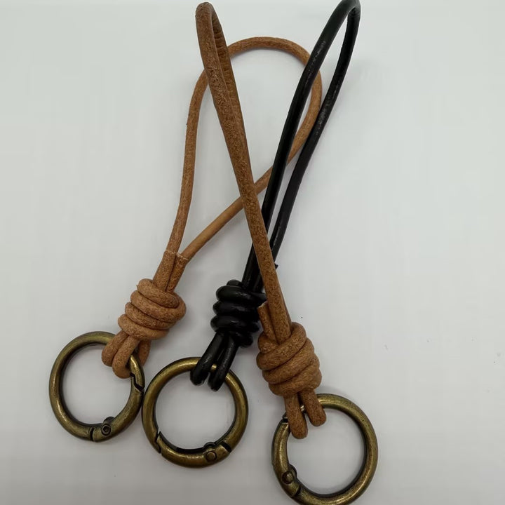 Handgemachter Leder-Schlüsselanhänger Karnz