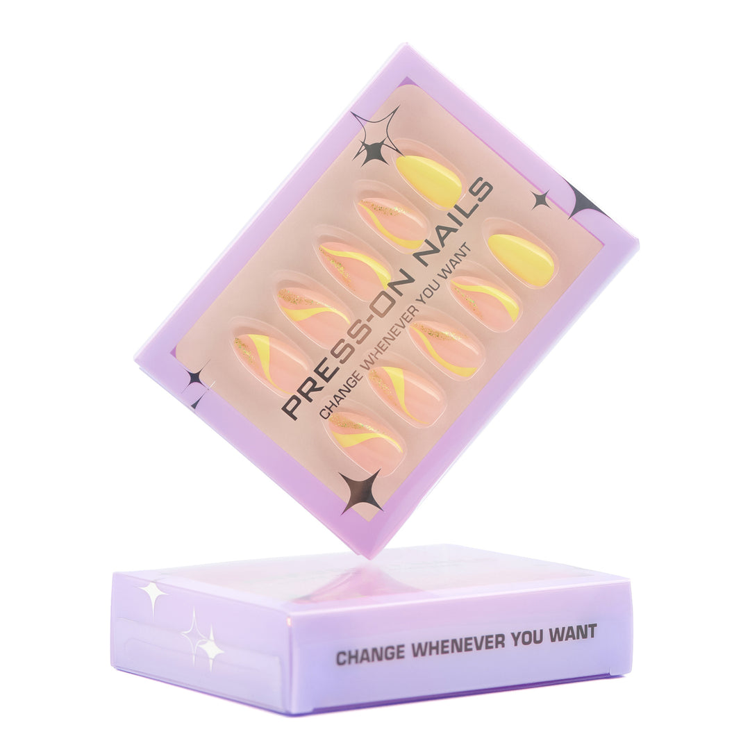 Künstliche Press-On Nägel mit glamourösen Designs Karnz