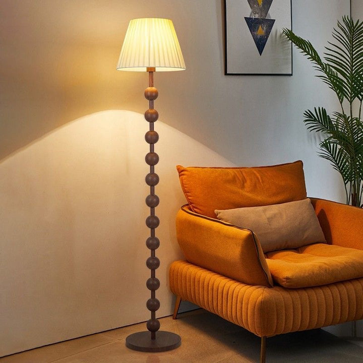 Künstlerische Stehlampe