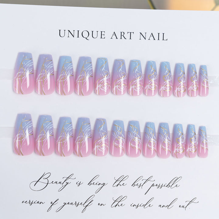 Elegantes Marmor Design Nagelkunst