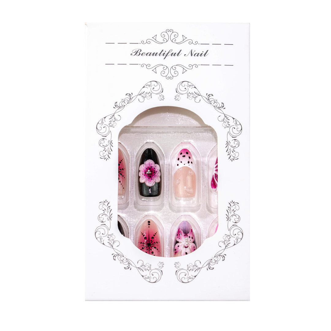 Blumenverzierte Press-On Nagelkunst Set