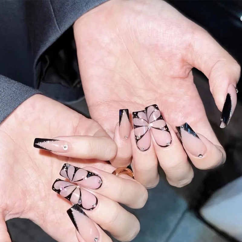 Künstlerische Schmetterlings Press-On Nagelspitzen Karnz