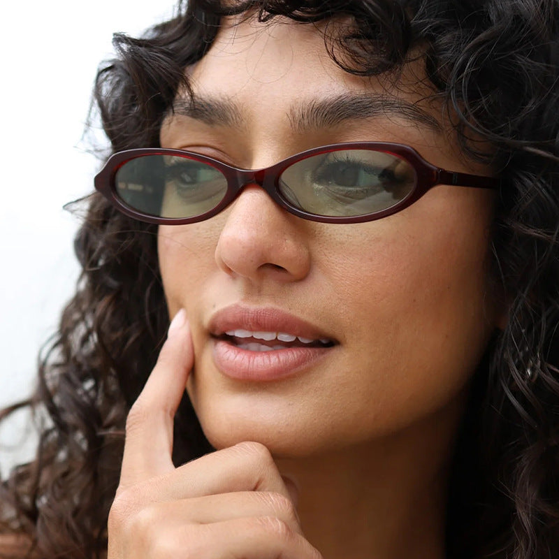 Damen elegante Sonnenbrille im stylischen Ovaldesign Karnz