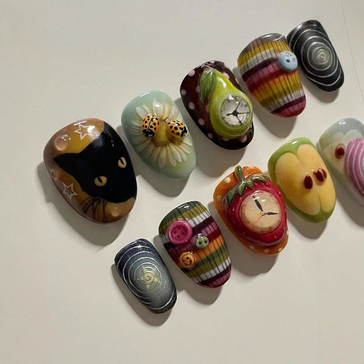Künstlerische ozeanische Press-On-Nagelkunst Karnz