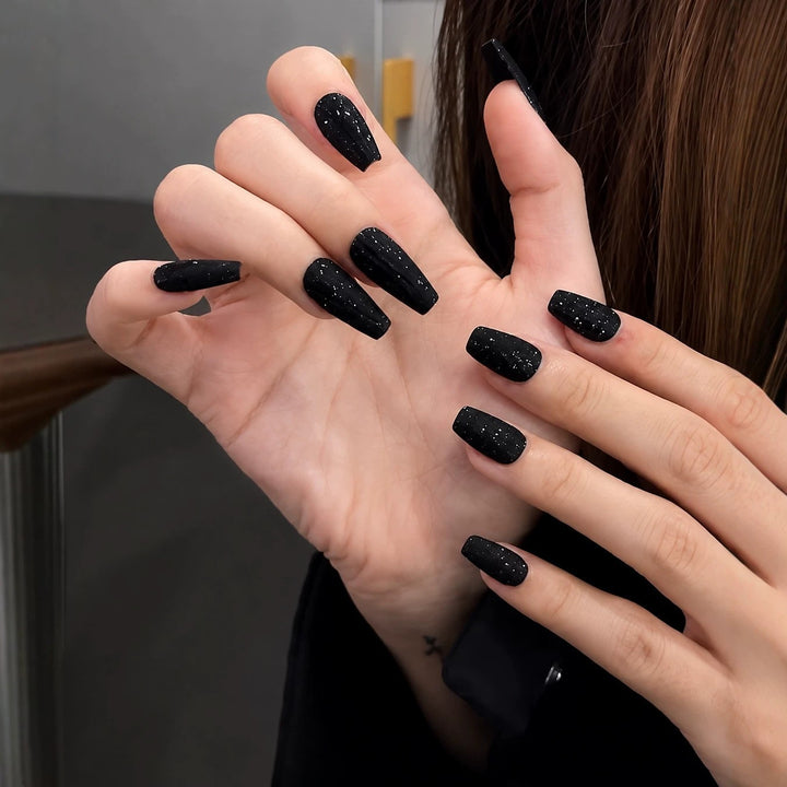 Premium Glitzernde Lange Stiletto Nagelverlängerungen Karnz