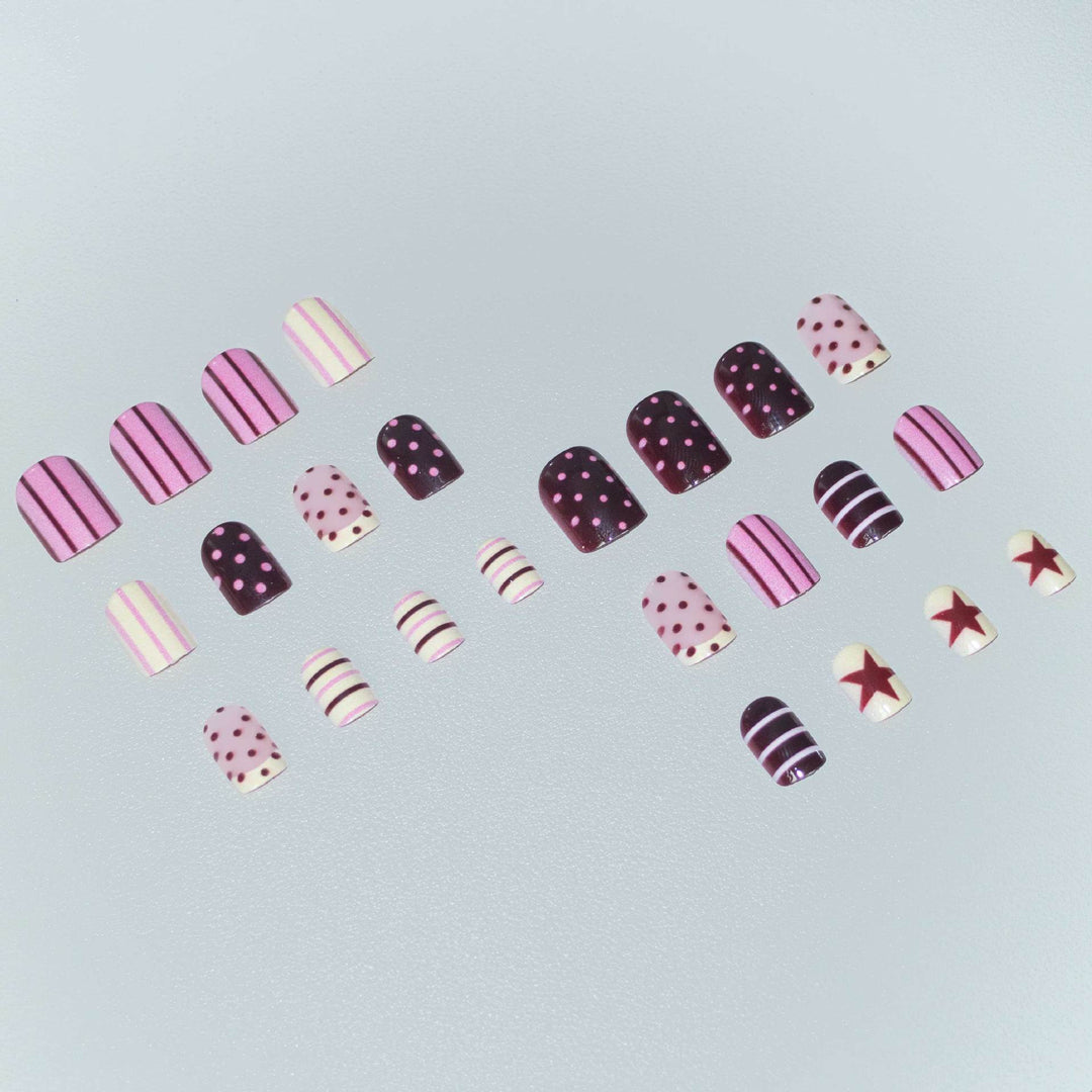 Künstlerisch von Desserts inspirierte Nagelkunst