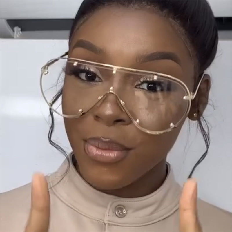 Damen modische oversized Sonnenbrille im stilvollen Retro-Design Karnz