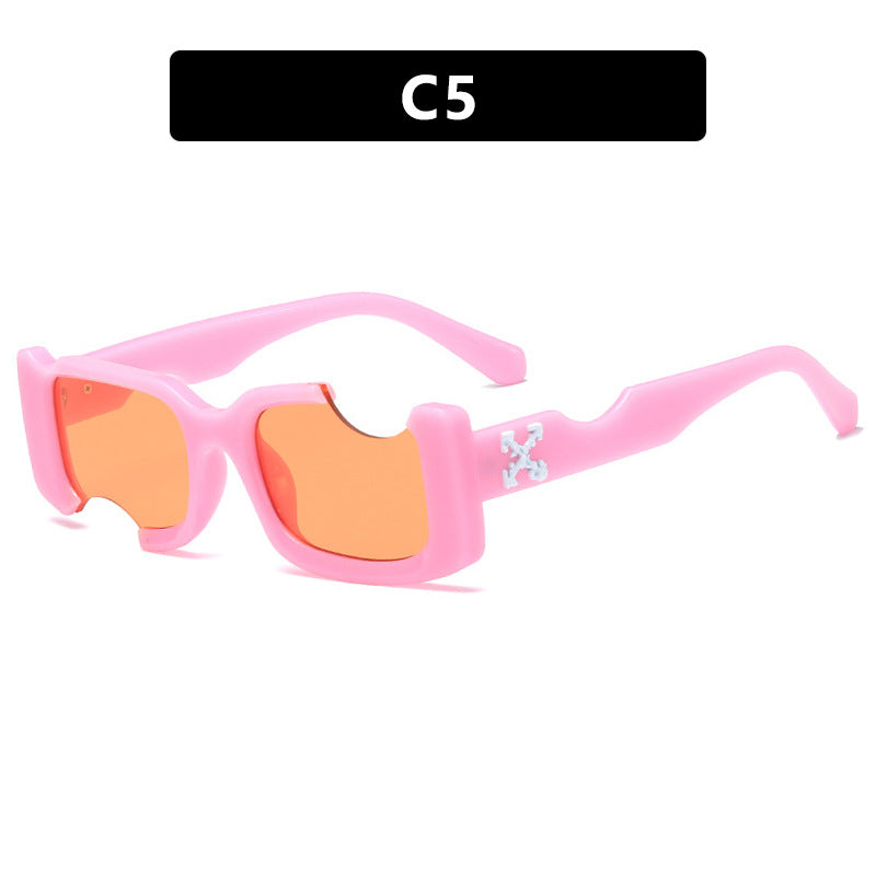 Damen modische Sonnenbrille mit markantem Design und robustem Kunststoffrahmen Karnz