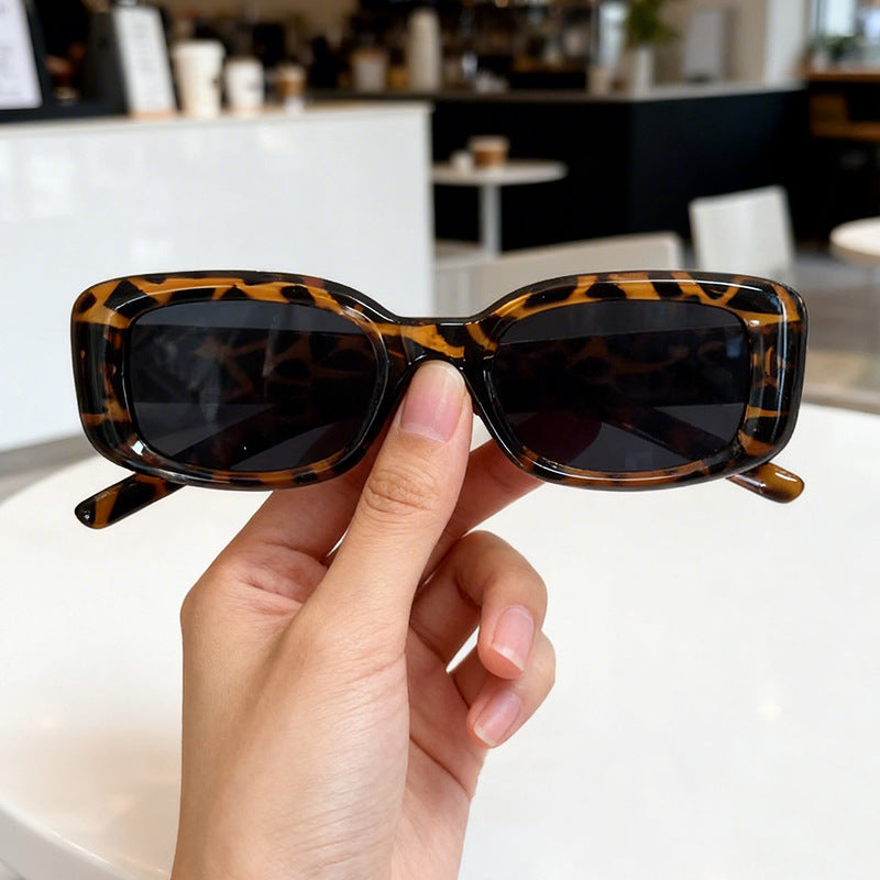 Vintage-inspirierte oversized Sonnenbrille Karnz