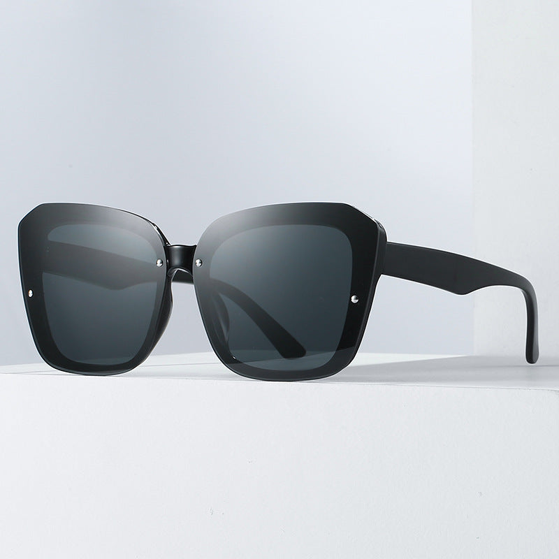 Damen oversized quadratische Sonnenbrille mit anspruchsvollem Rahmen Karnz