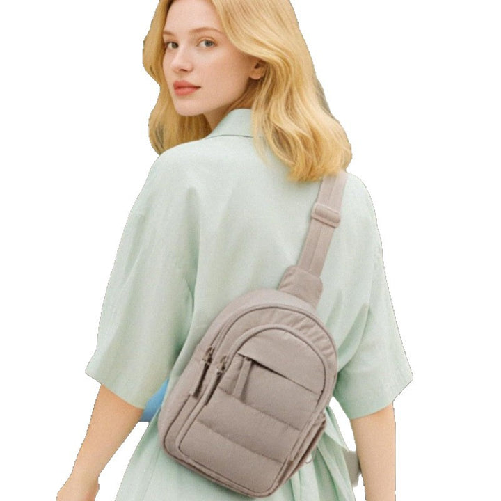 Kompakte Umhängetasche mit Praktisch Strukturiertem Design Karnz