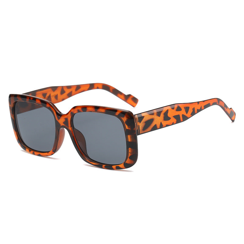 Damen modische quadratische Sonnenbrille mit transparentem Rahmen und innovativem Design Karnz