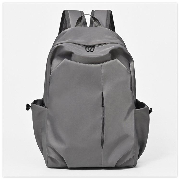 Schlanker minimalistischer Rucksack