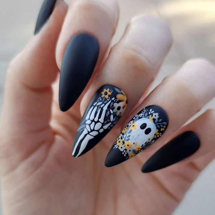 Halloween-Themen 3D Dekorative Nagelkunstverlängerungen Karnz