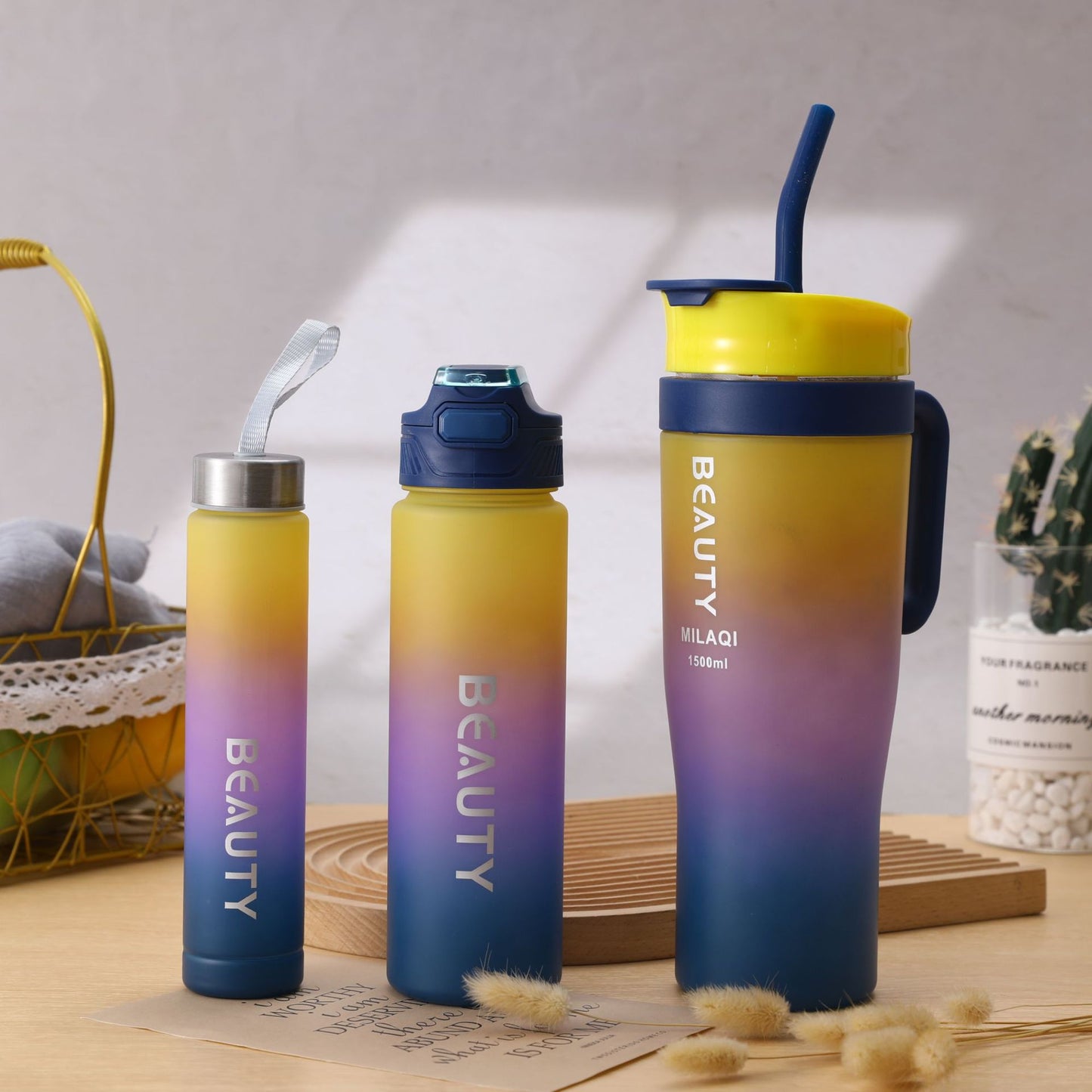 Damen stilvolle und praktische Wasserflasche mit Motiv und Zeitmarkierung Karnz