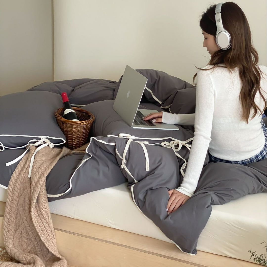 Luxuriöse Baumwoll-Perkal Bettwäschegarnitur mit Bindebändern