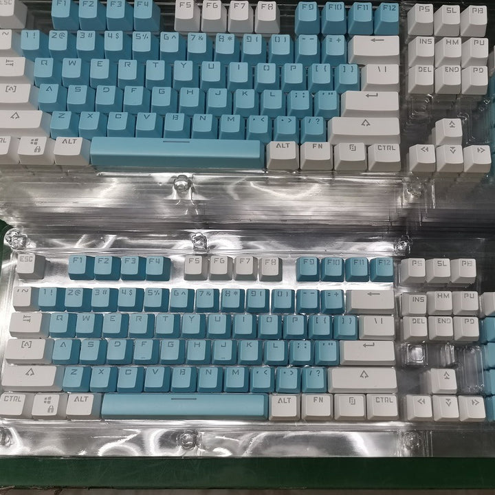 Mechanische Gaming-Tastatur mit Retro-Futuristischem Design Karnz