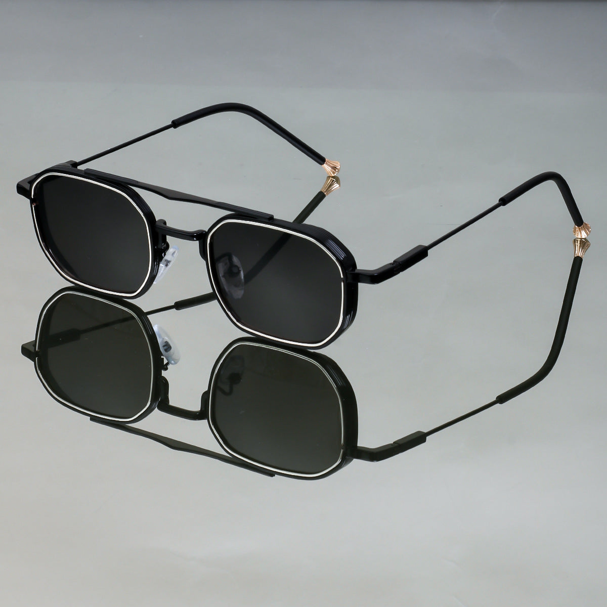 Damen Designer Sonnenbrille mit elegantem metallischen Rahmen Karnz
