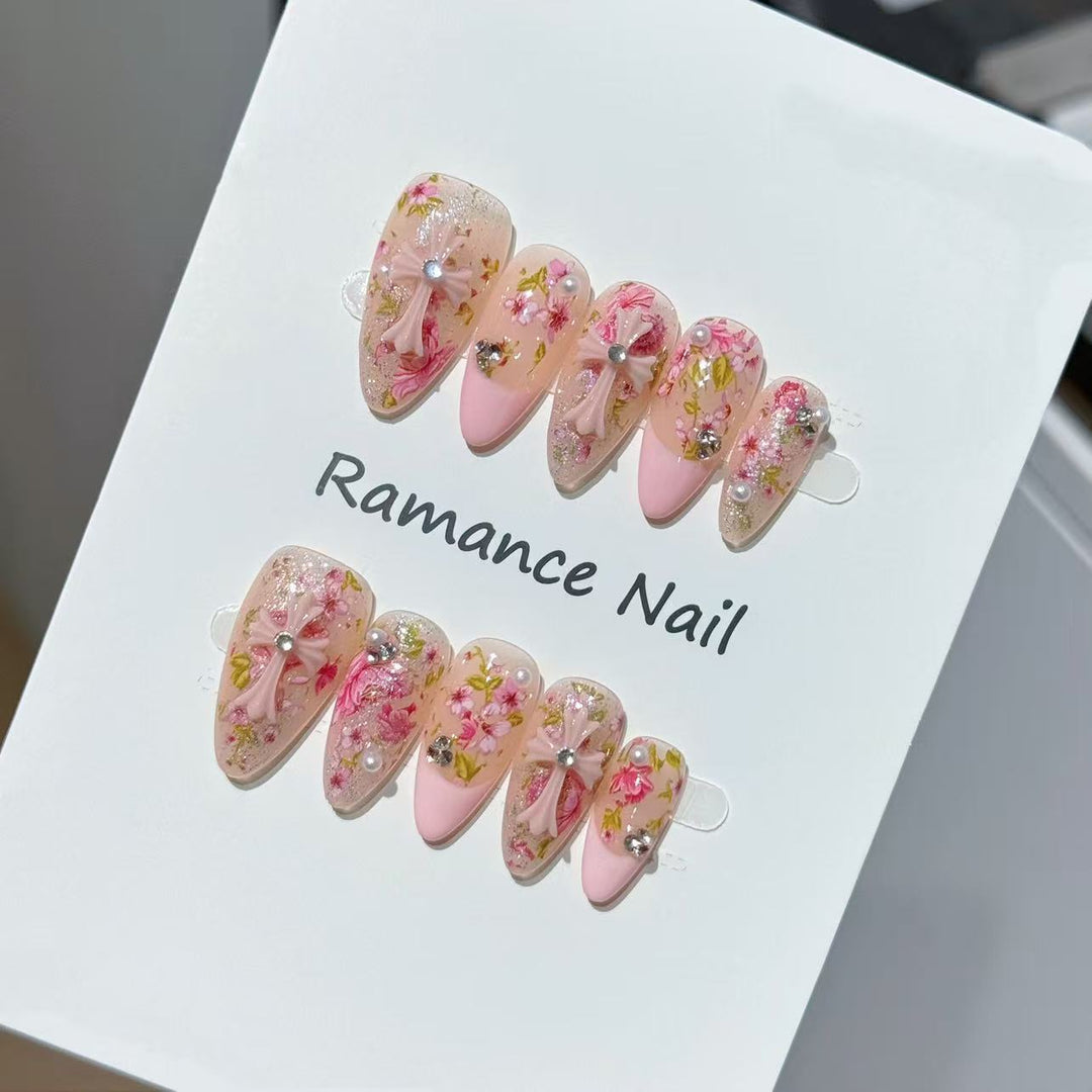 Floral Themed Press-On Nail Set Karnz
