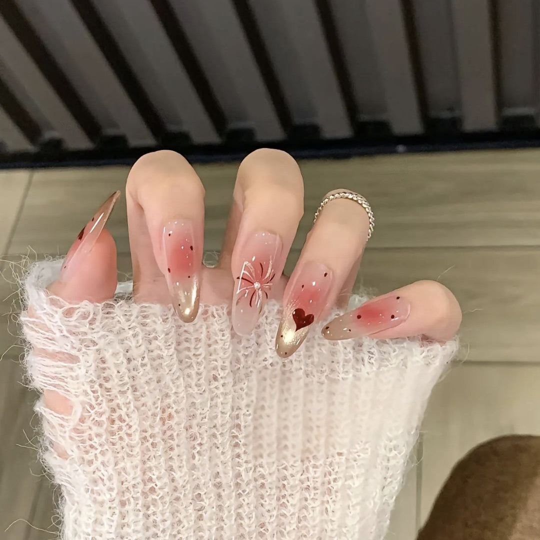 Elegantes Press-On-Nagelset mit floralen und Edelsteinakzenten Karnz