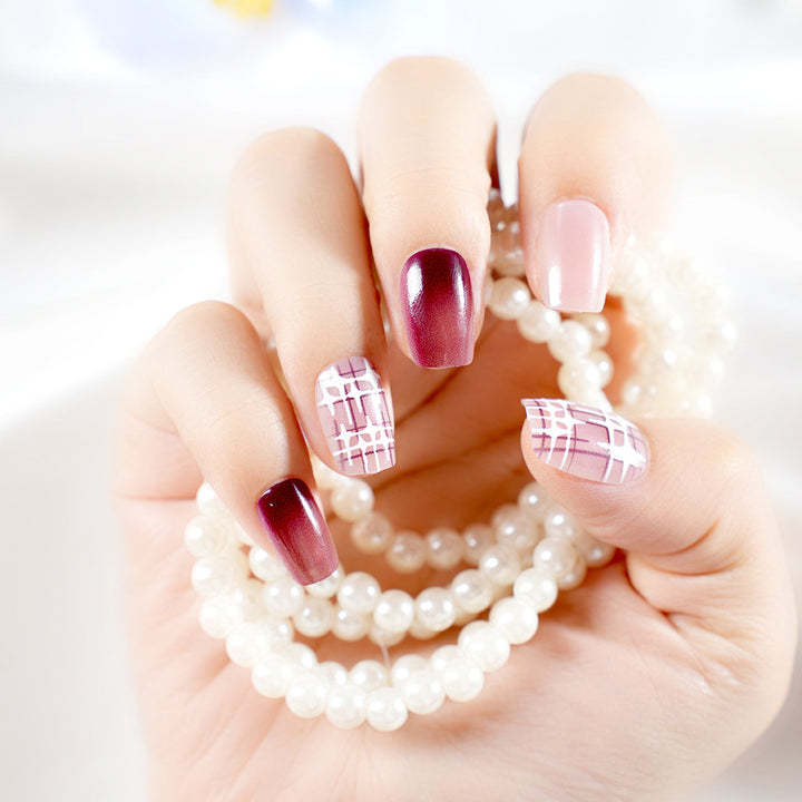 Stylisches Gradient Press-On Nagelset Karnz