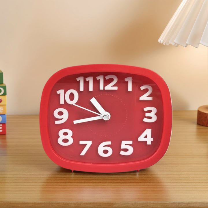 Moderne Tischuhr Im Minimalistischen Design Karnz
