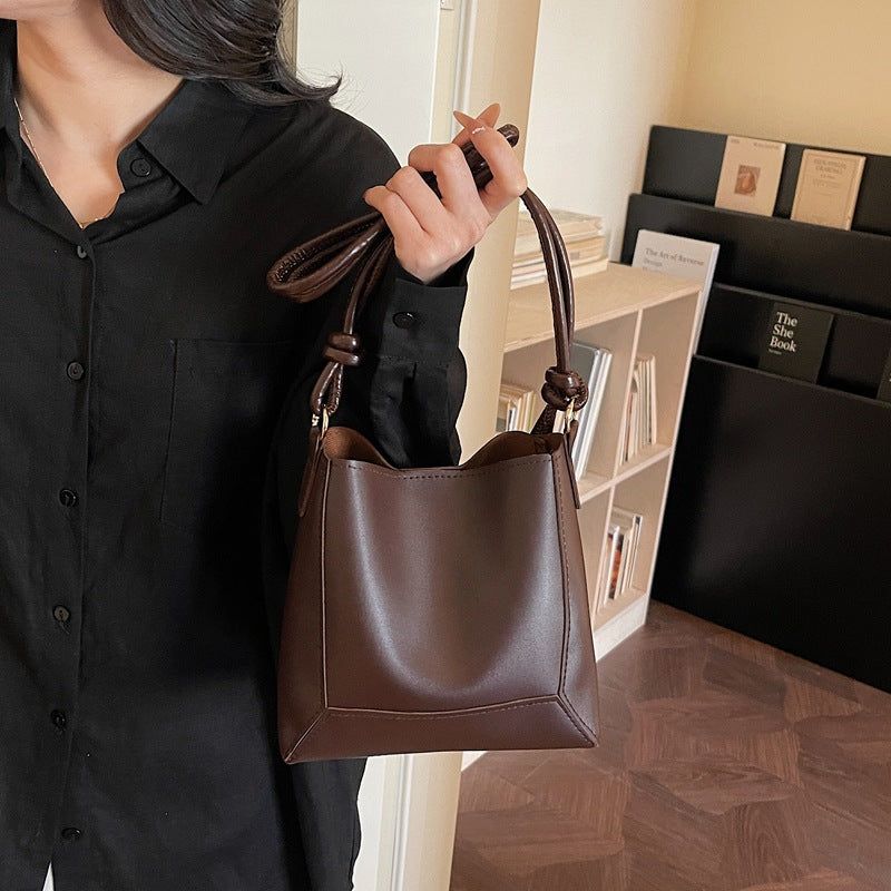 WoChic Strukturierte Sling Tasche Karnz