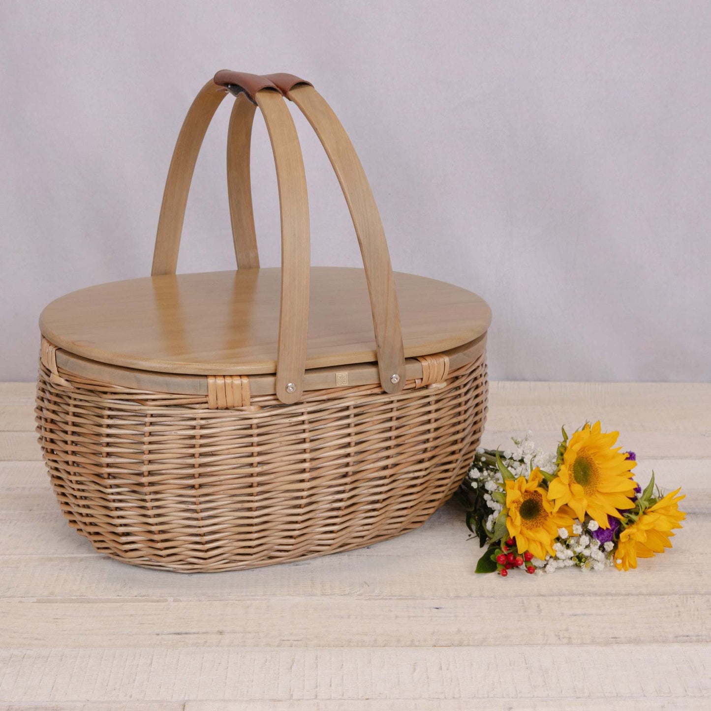 Damen Picknickkorb mit abnehmbarem Holzdeckel und praktischem Tragegriff Karnz