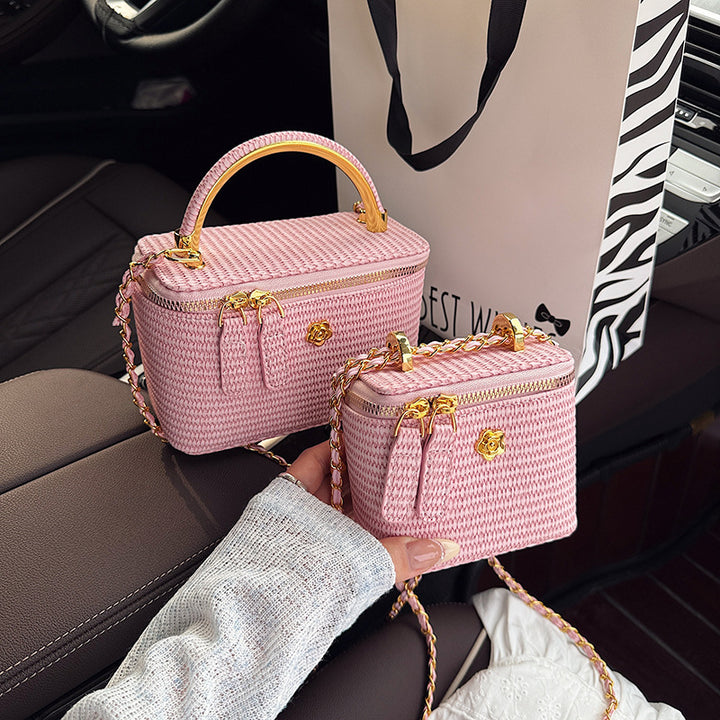 Elegante strukturierte handgewebte Box-Tasche