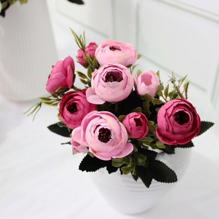 Lebensechter Floral Dekorativem Strauß