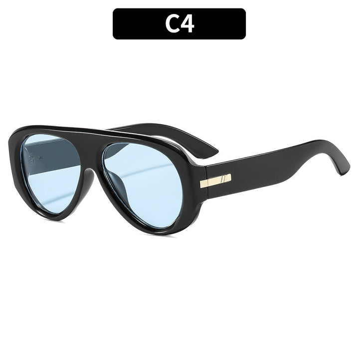 Übergroße retro-inspirierte Shield-Sonnenbrille