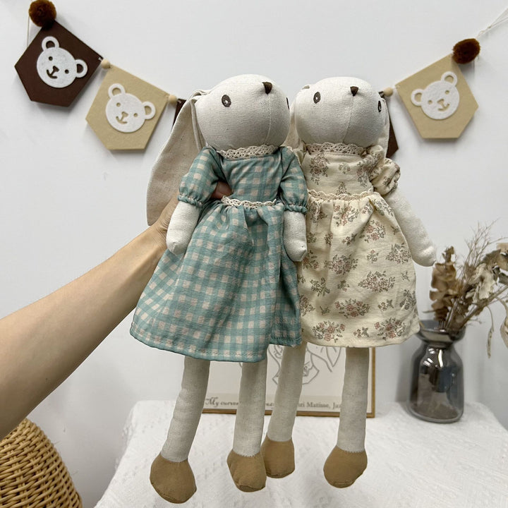 Weiche Leinenhase Puppe Paar mit abnehmbaren vintage-inspirierten Outfits