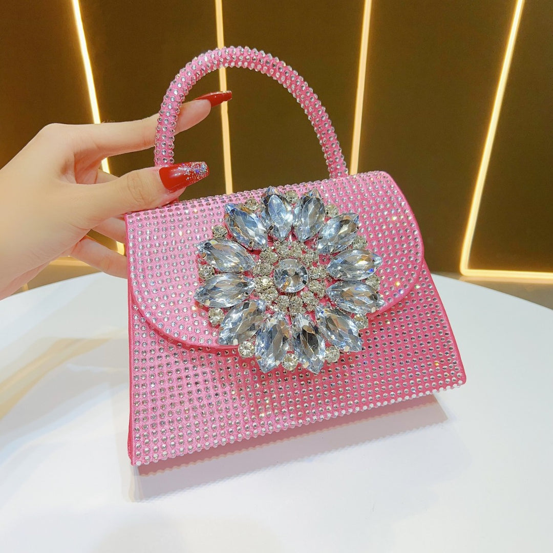 Glamouröse mit Strass besetzte Abend-Handtasche