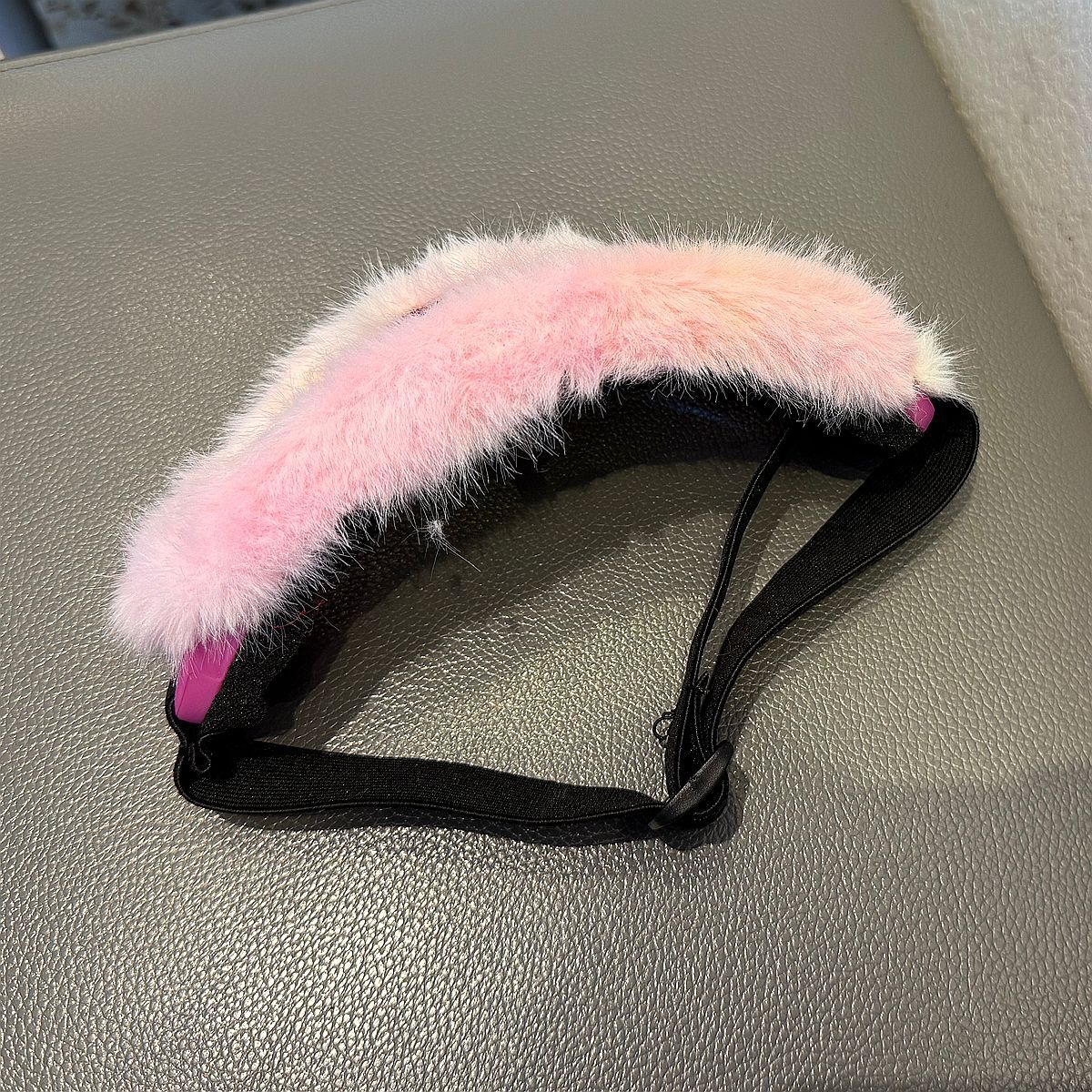 Damen Sportliche Skibrille mit luxuriösem Plüschrand Karnz